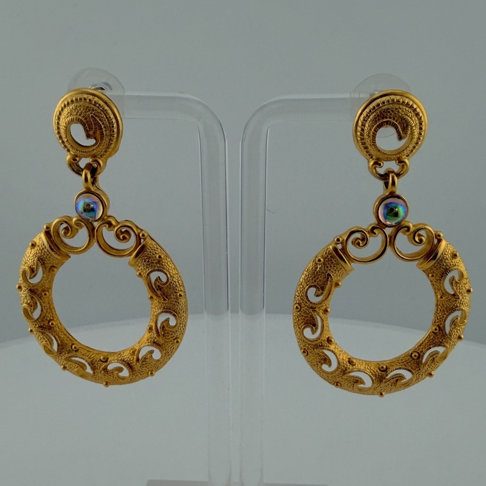 Vintage Marilyn Monroe style  dangle earrings